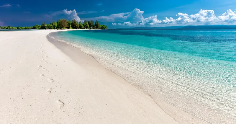 Les plages naturistes : une fausse piste pour trouver le calme